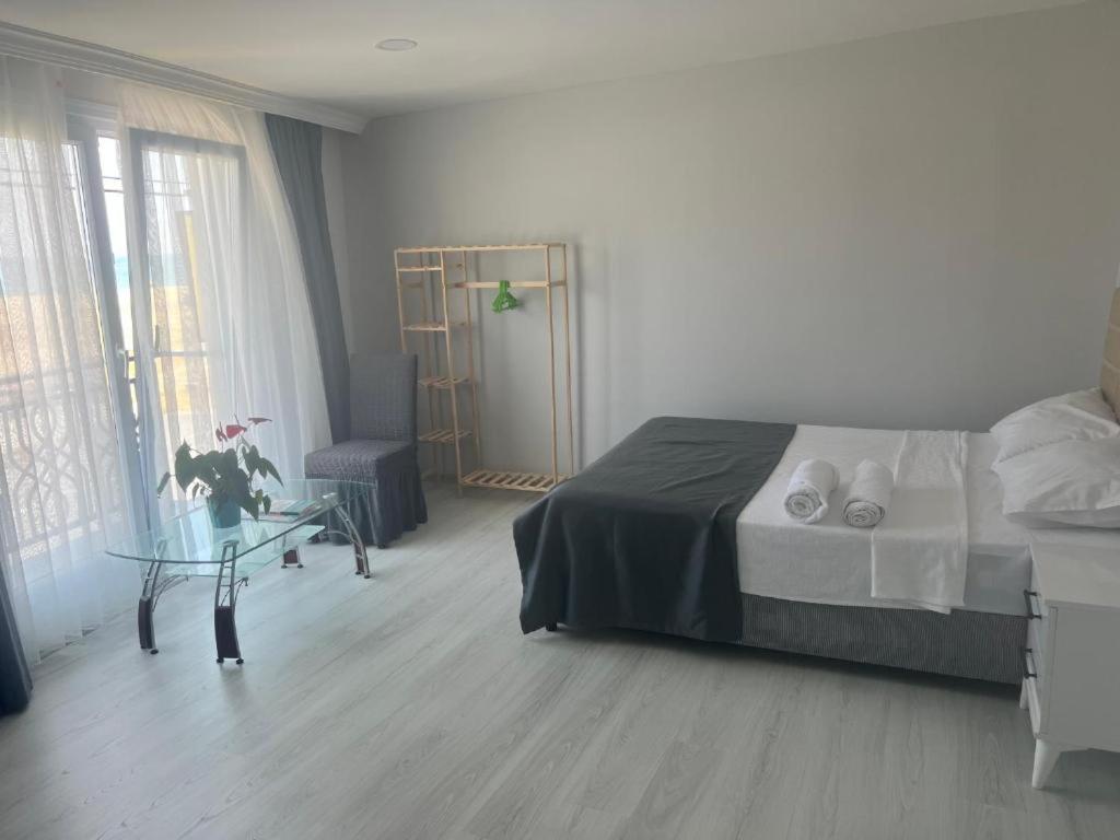 Holiday Beach Hotel Arnavutkoy Zewnętrze zdjęcie